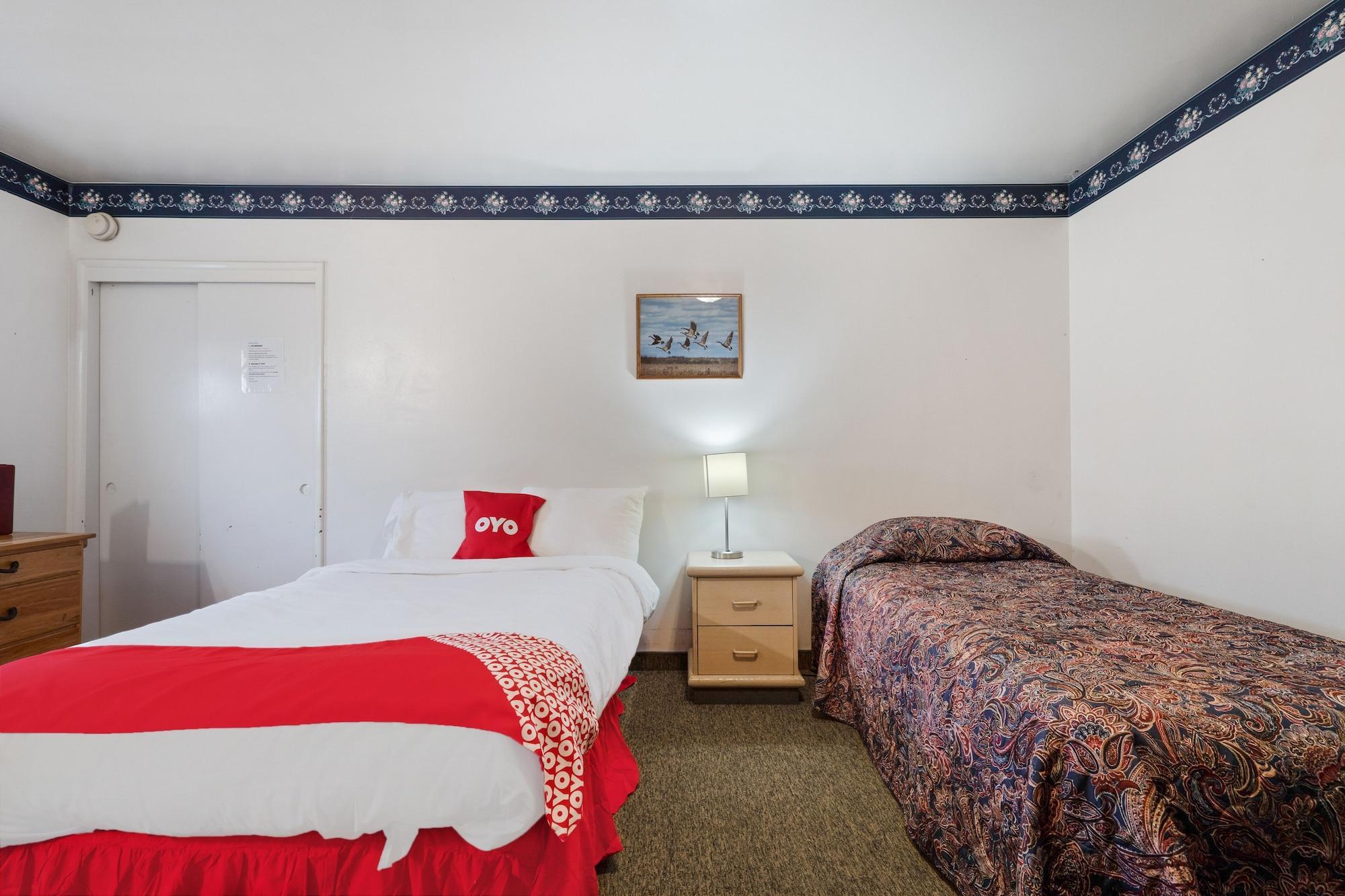 Oyo Silver Spur Hwy 20 Hotel 2*