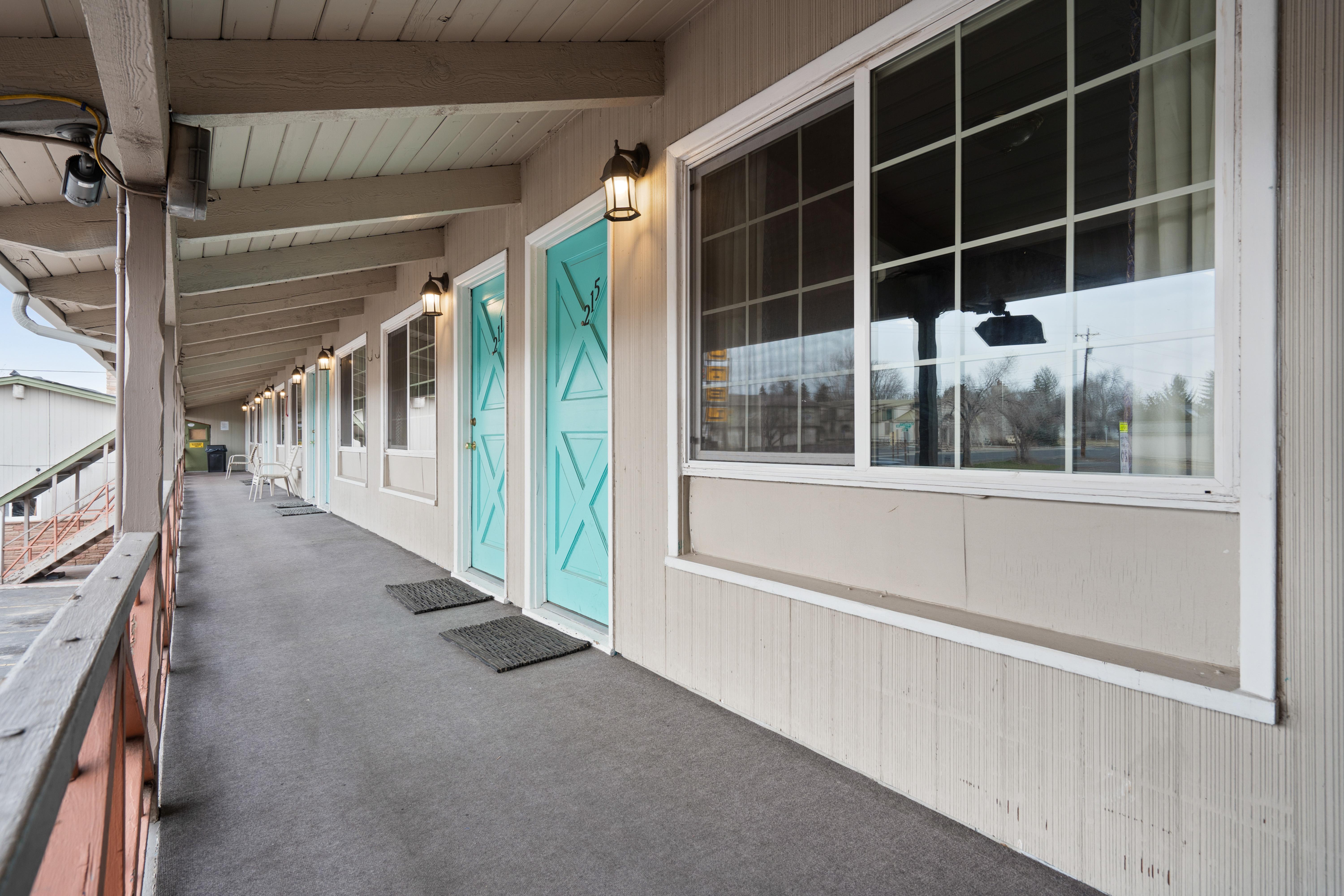 Hotel Oyo Silver Spur Hwy 20 2*